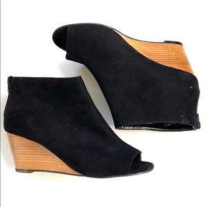 EUC Torrid wedge booties